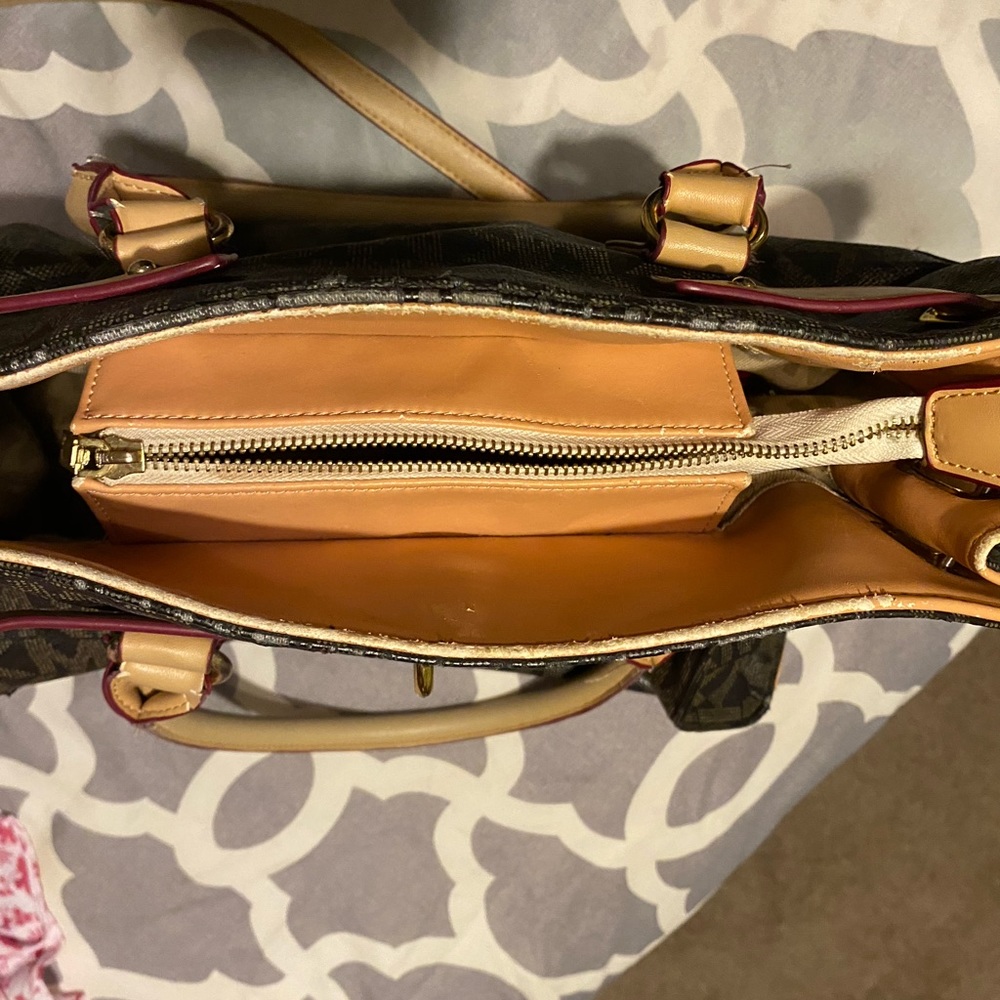 Michael Kors Hamilton Satchel, Large. Brown/Tan with logo and lock. Nice Bag - Picture 7 of 14